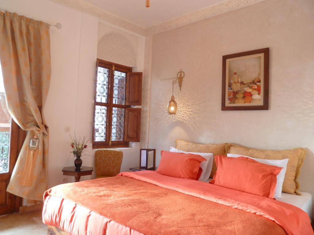 Riad Viva Marrakesh Exterior photo A bedroom in the hotel
