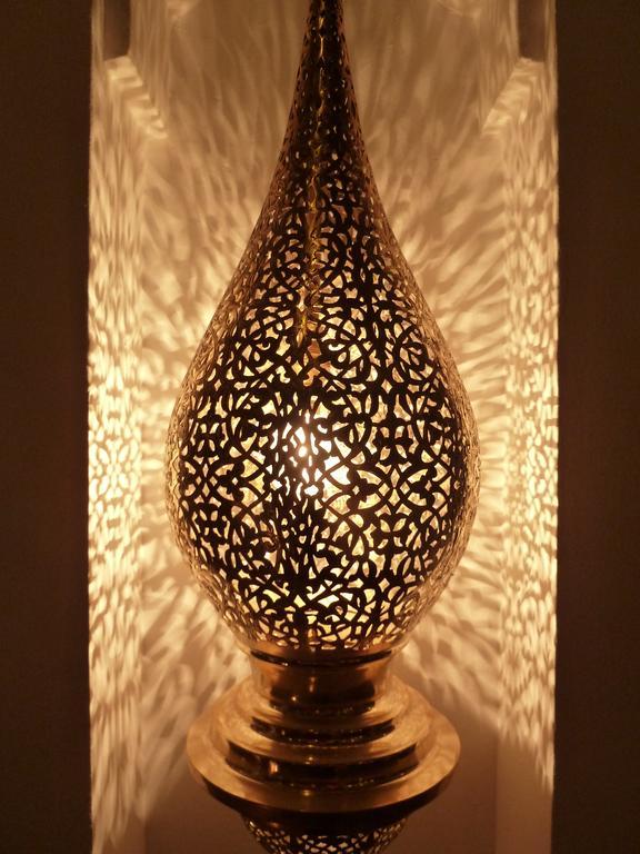 Riad Viva Marrakesh Exterior photo A Moroccan lamp