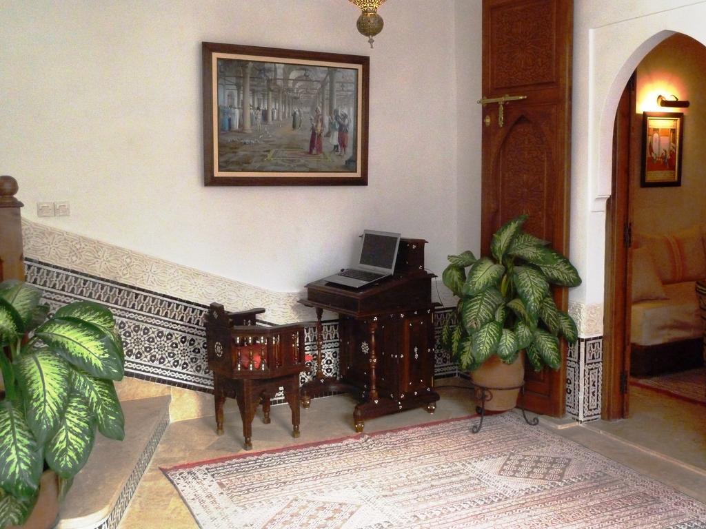 Riad Viva Marrakesh Exterior photo A Moroccan riad
