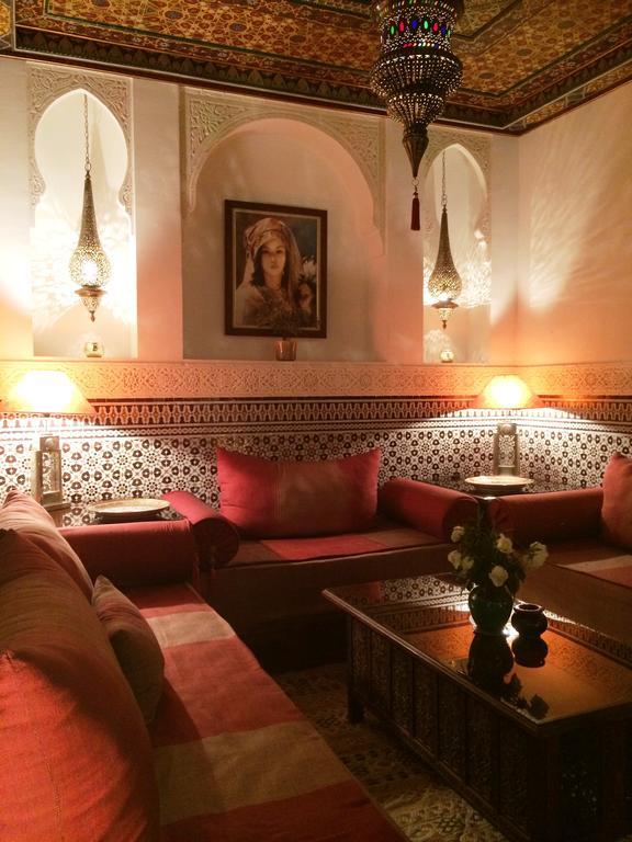 Riad Viva Marrakesh Exterior photo The interior of the hotel