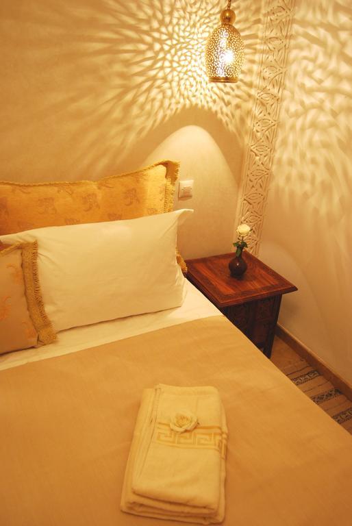 Riad Viva Marrakesh Exterior photo A nightstand