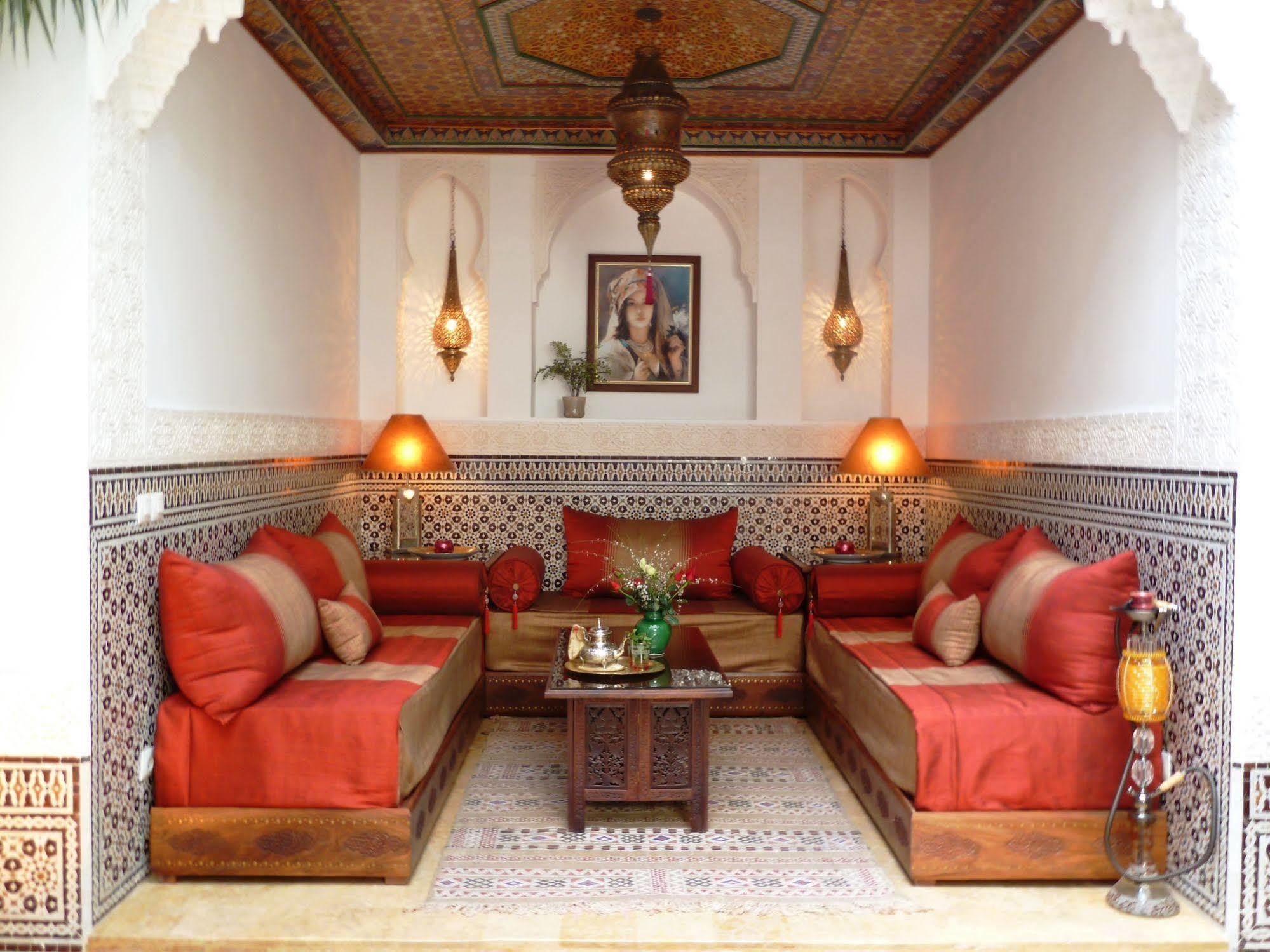 Riad Viva Marrakesh Exterior photo A Moroccan salon